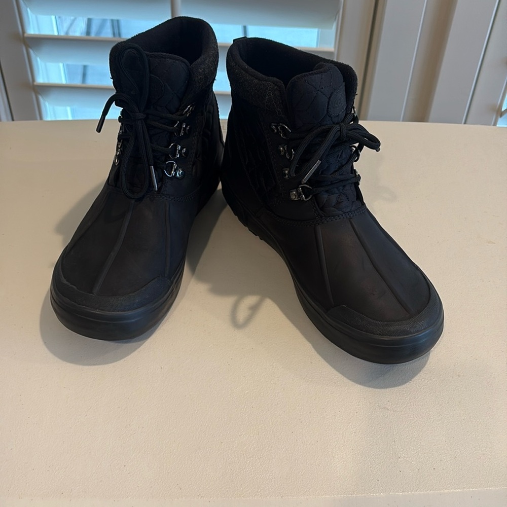 Keen Black Snow Boots, Size 9